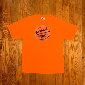 Awake NYC Basketball T-Shirt Size Large